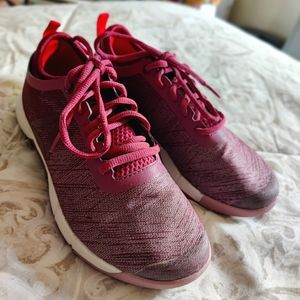 Reebok Shoes (Size 5)